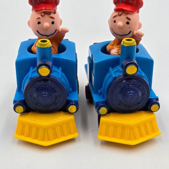 Vintage Peanuts Charlie Brown Conductor In Train UFS Inc. 1950,1966 Set Of 2 - Picture 8 of 11